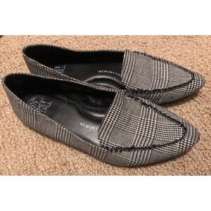 Black And White Plaid Size 6.5 Pointed Toe Flats